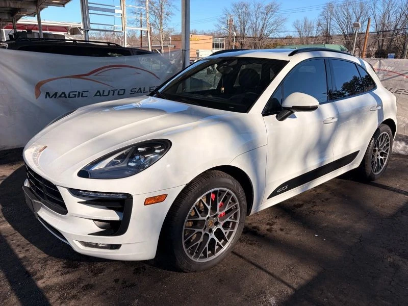 2017 Porsche Macan GTS - Image 8 of 12