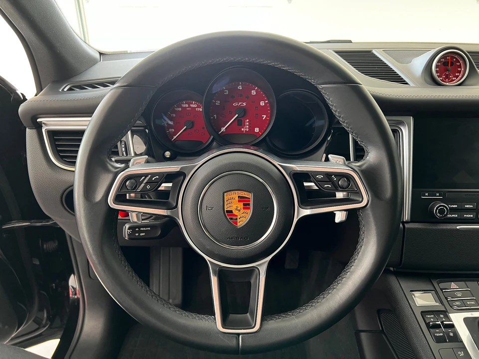 2017 Porsche Macan GTS - Image 4 of 13