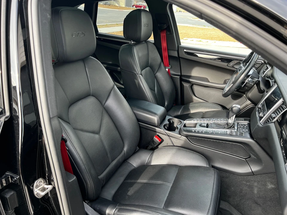 2017 Porsche Macan GTS - Image 5 of 13