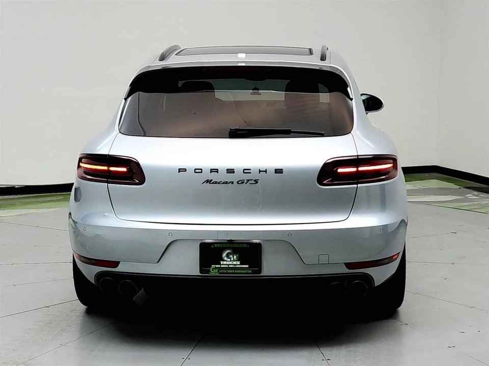 2017 Porsche Macan GTS - Image 6 of 12
