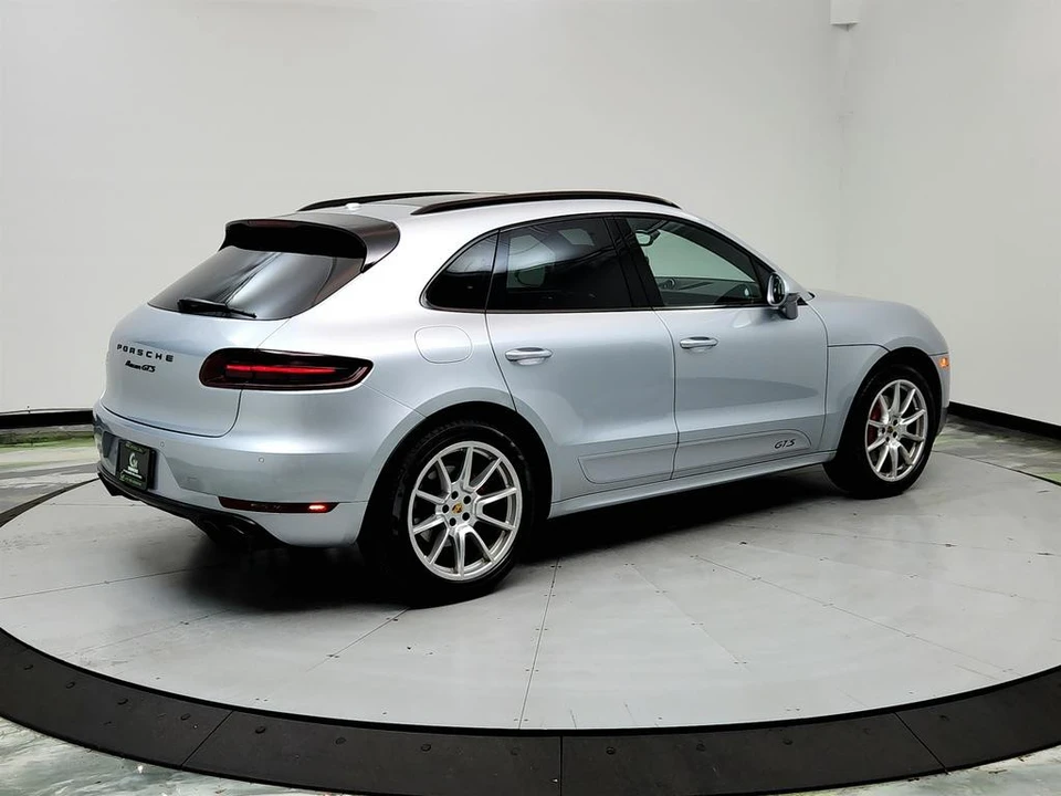 2017 Porsche Macan GTS - Image 5 of 12