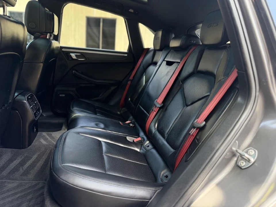 2017 Porsche Macan GTS - Image 13 of 20