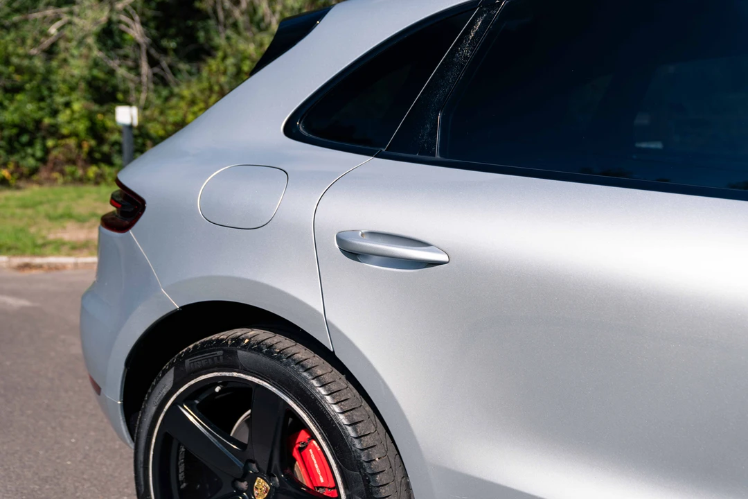 2017 Porsche Macan GTS - Image 30 of 31