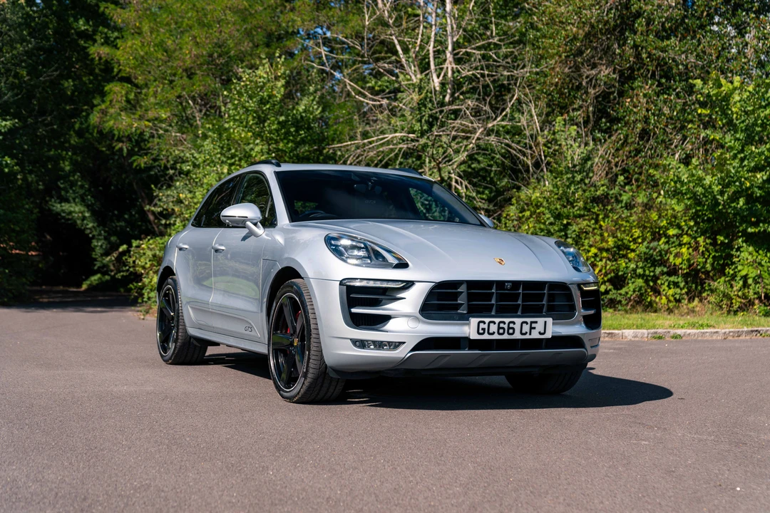 2017 Porsche Macan GTS - Image 9 of 31