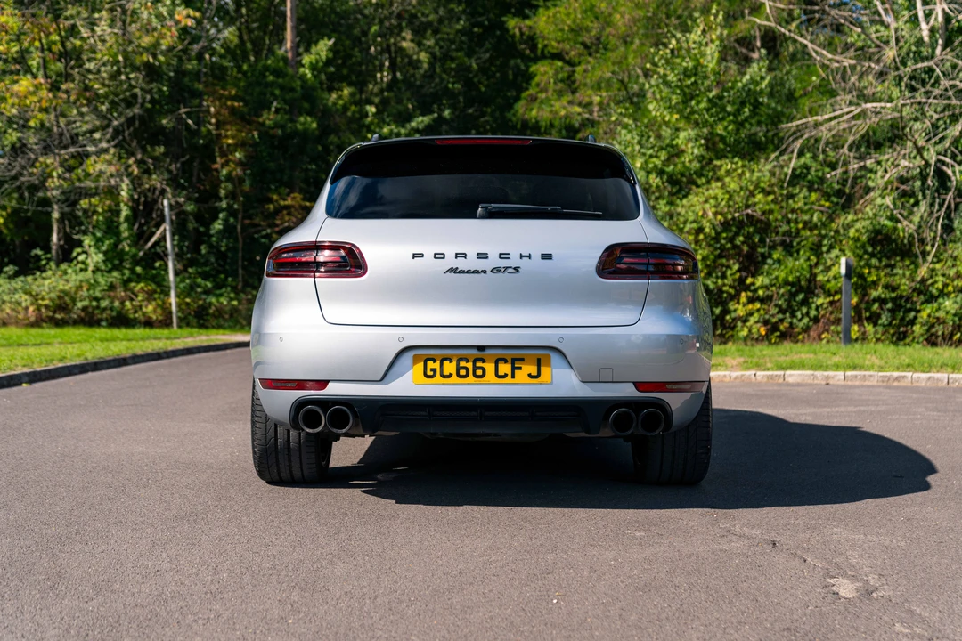2017 Porsche Macan GTS - Image 6 of 31
