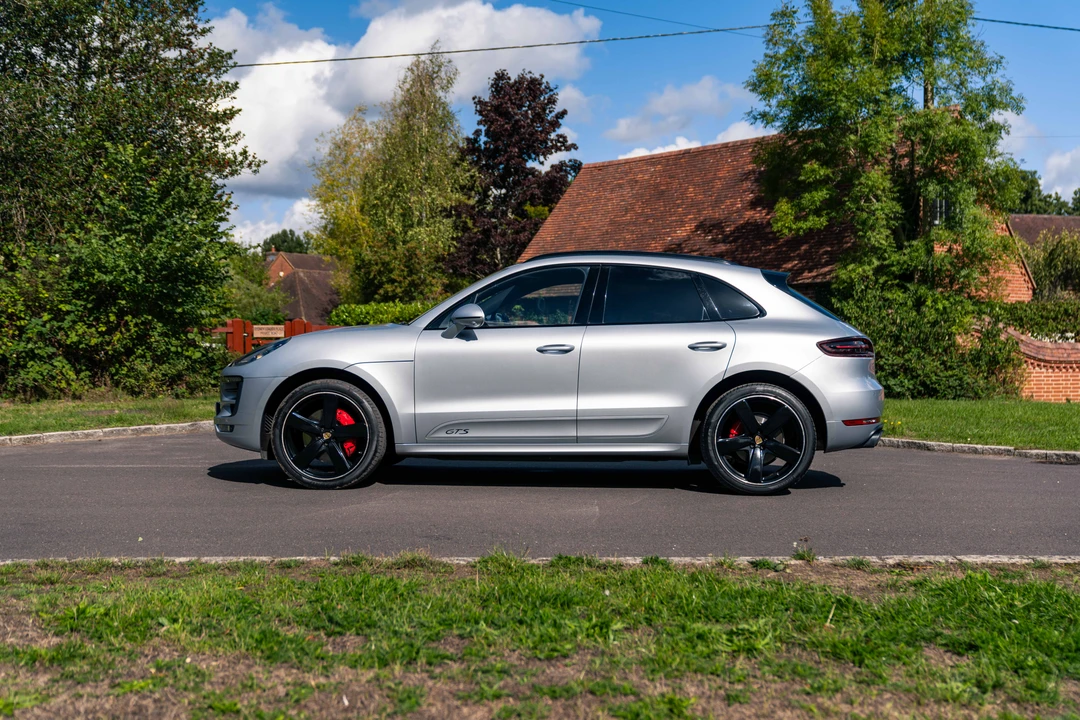 2017 Porsche Macan GTS - Image 4 of 31