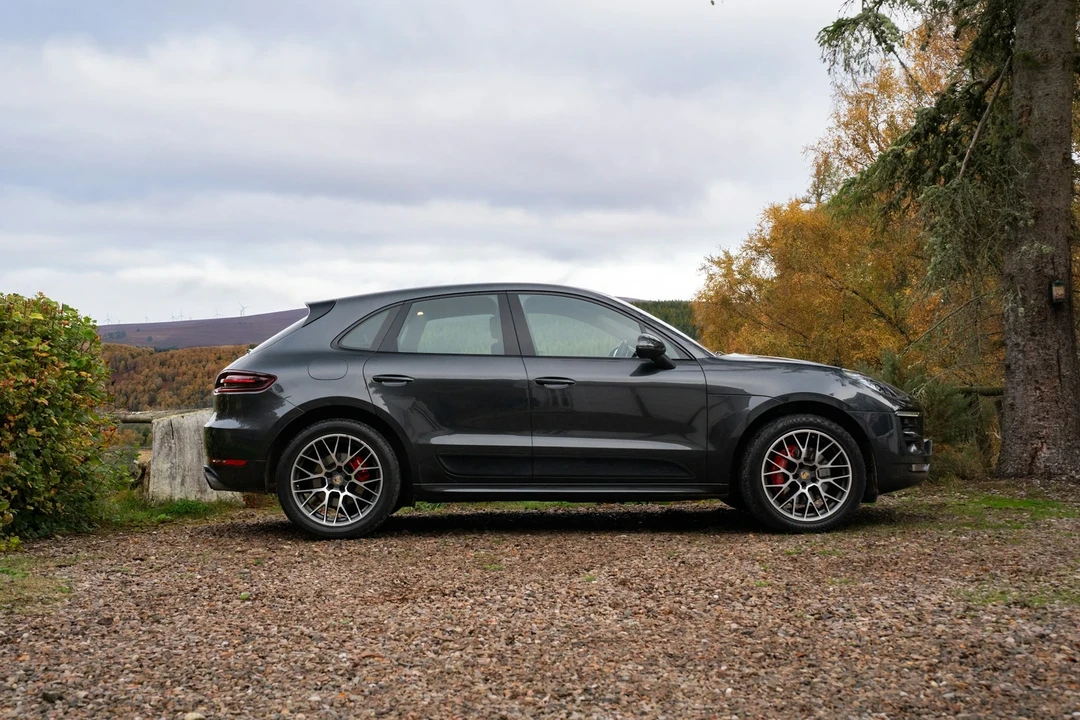 2017 Porsche Macan GTS - Image 12 of 21