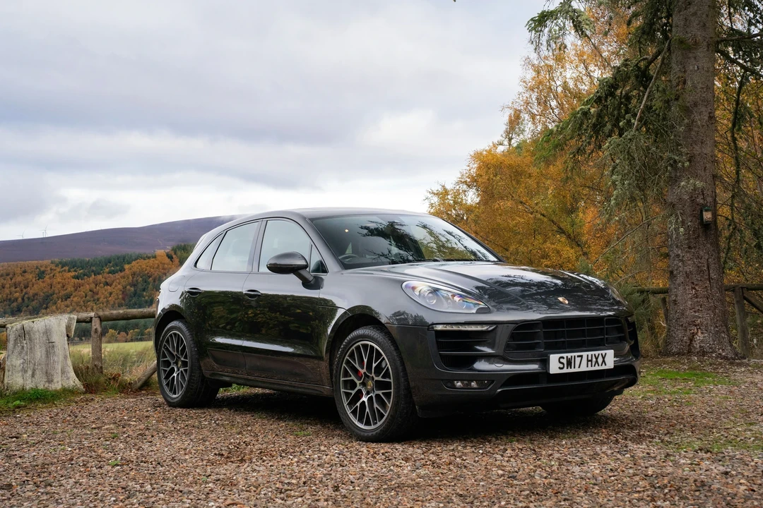 2017 Porsche Macan GTS - Image 3 of 21