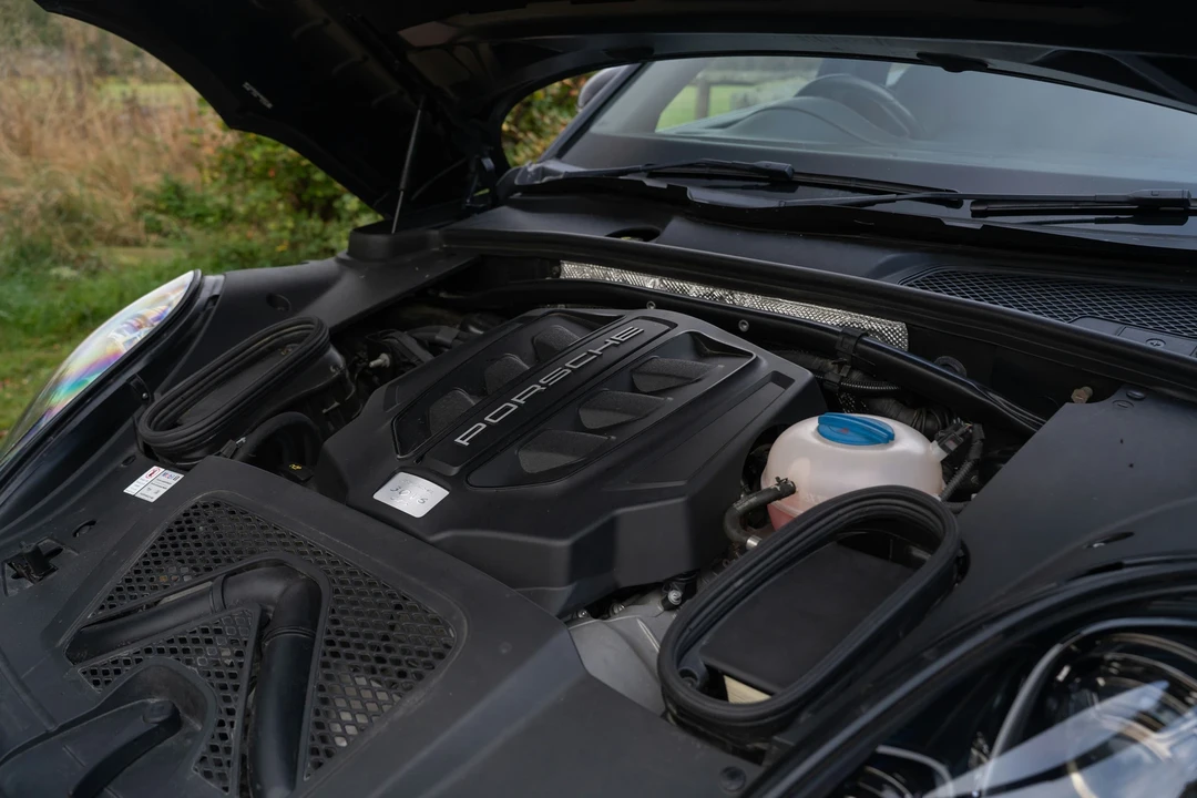2017 Porsche Macan GTS - Image 7 of 21