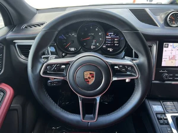 2017 Porsche Macan GTS - Image 9 of 11
