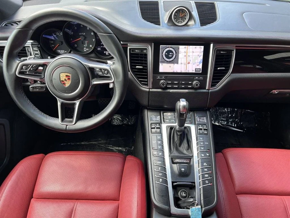 2017 Porsche Macan GTS - Image 4 of 11
