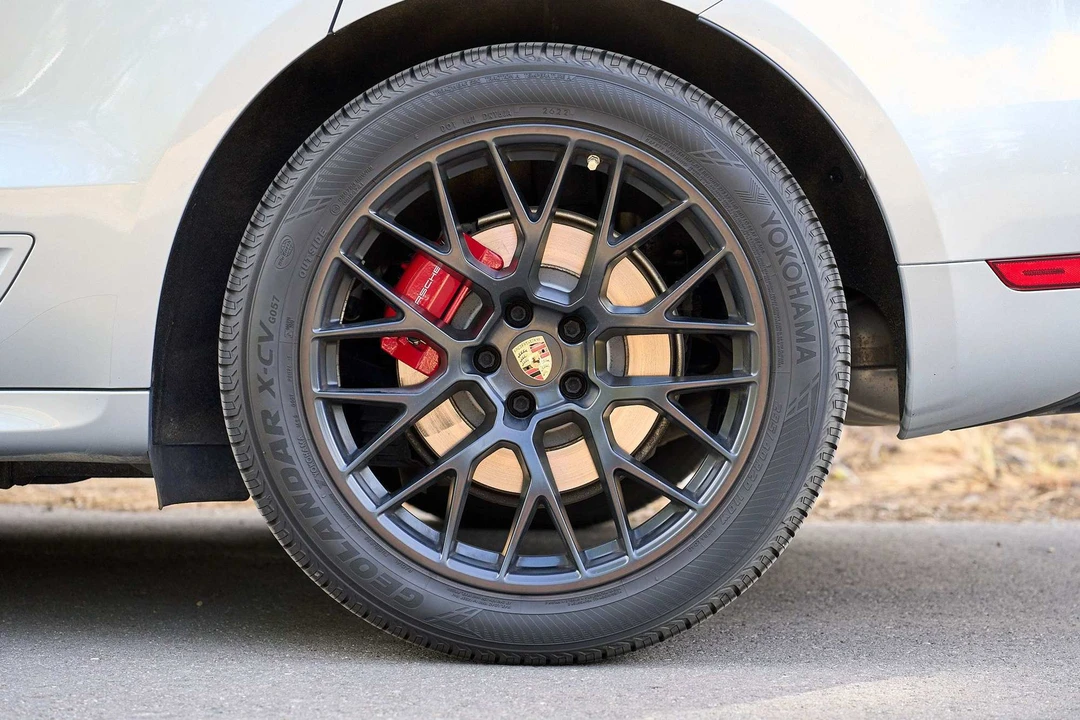 2017 Porsche Macan GTS - Image 7 of 20