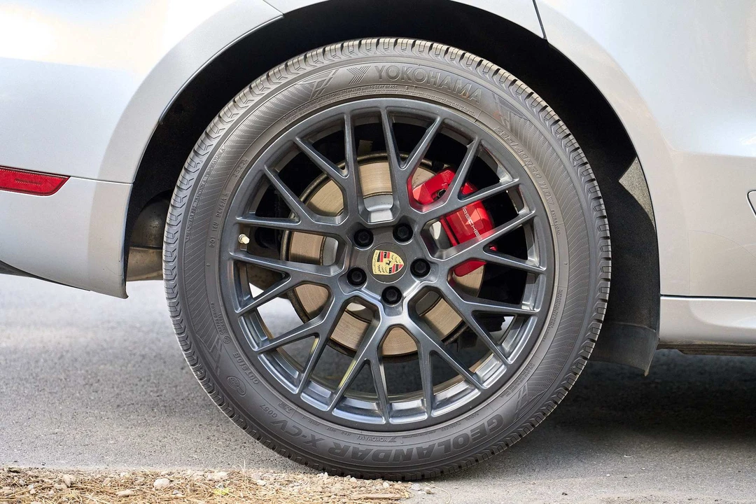 2017 Porsche Macan GTS - Image 10 of 20