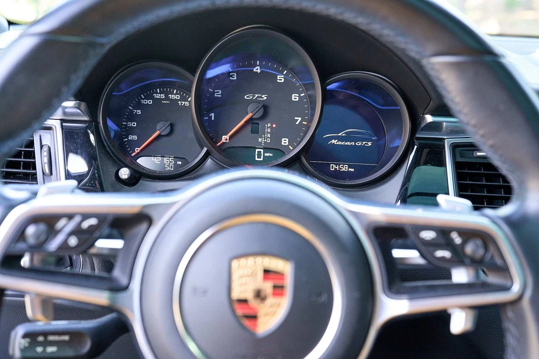 2017 Porsche Macan GTS - Image 13 of 20