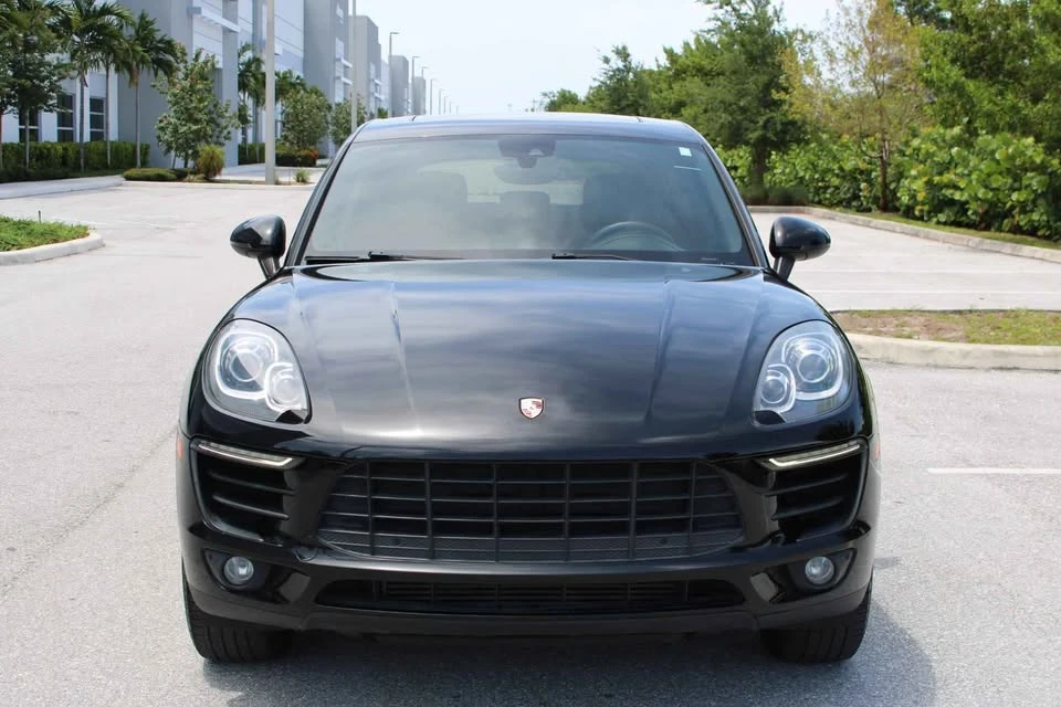2017 Porsche Macan - Image 2 of 14