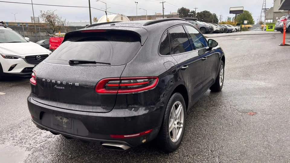 2017 Porsche Macan - Image 5 of 13