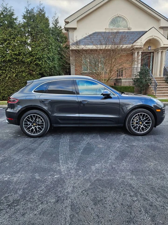 2017 Porsche Macan - Image 6 of 15