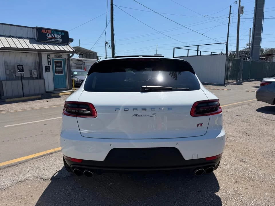 2017 Porsche Macan - Image 6 of 19