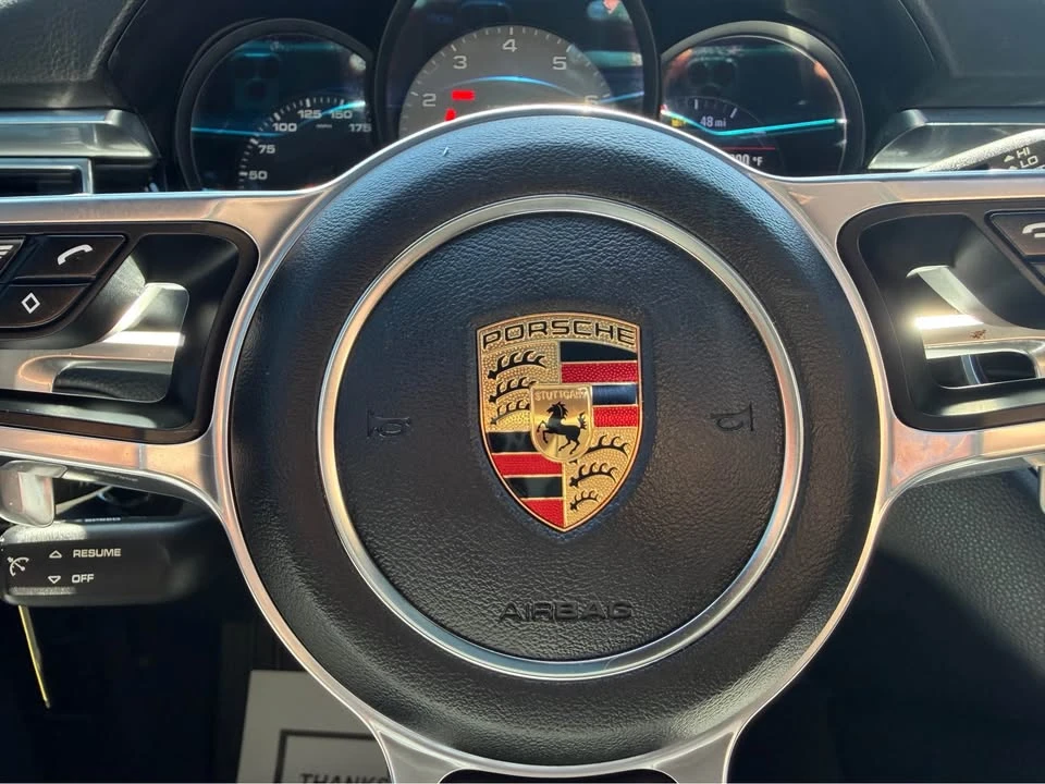 2017 Porsche Macan - Image 13 of 19