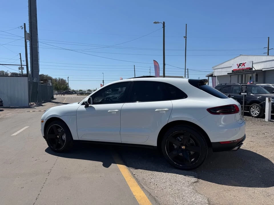 2017 Porsche Macan - Image 7 of 19