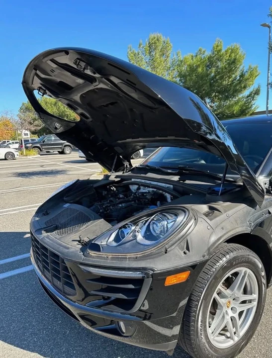 2017 Porsche Macan - Image 4 of 9