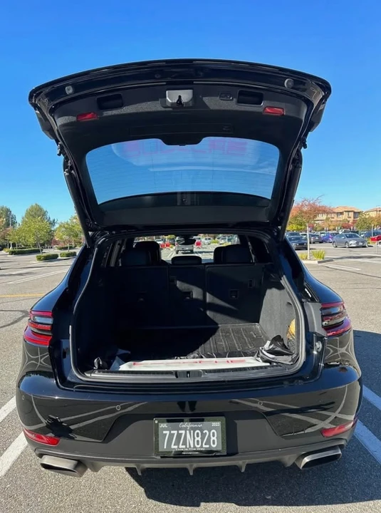 2017 Porsche Macan - Image 8 of 9