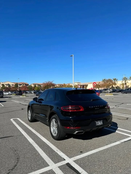 2017 Porsche Macan - Image 9 of 9