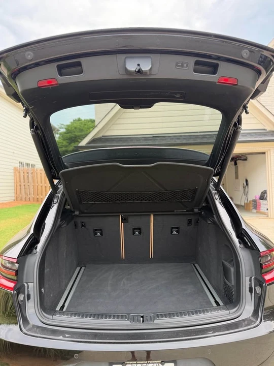 2017 Porsche Macan - Image 12 of 13