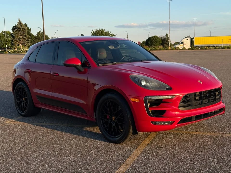 2017 Porsche Macan - Image 2 of 10