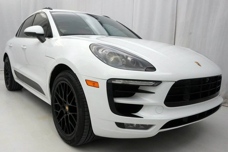 2017 Porsche Macan - Image 4 of 9