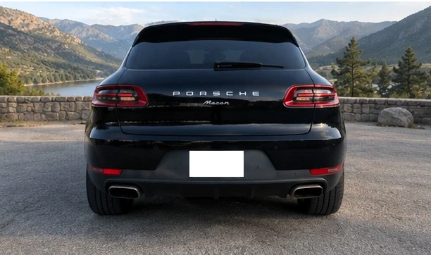 2017 Porsche Macan - Image 19 of 19