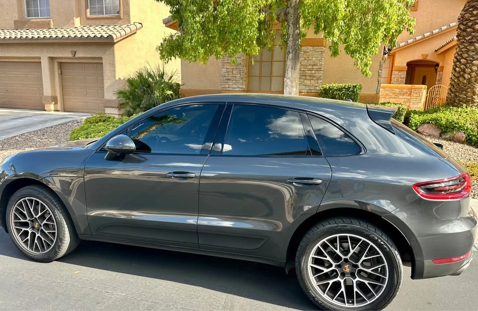 2017 Porsche Macan - Image 7 of 12
