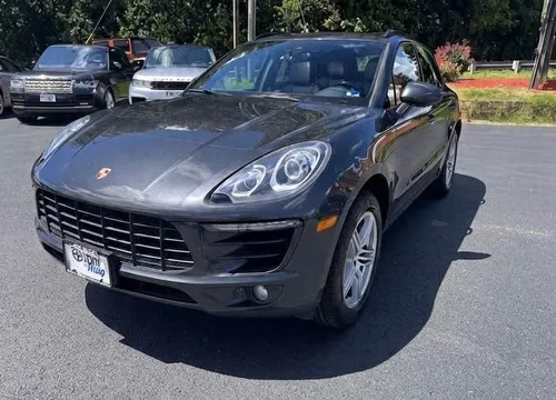 2017 Porsche Macan Macan