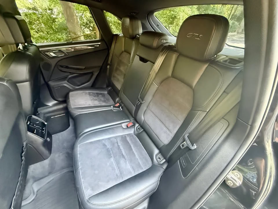 2017 Porsche Macan - Image 13 of 20