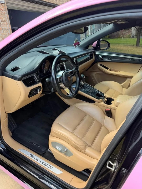 2017 Porsche Macan - Image 6 of 8