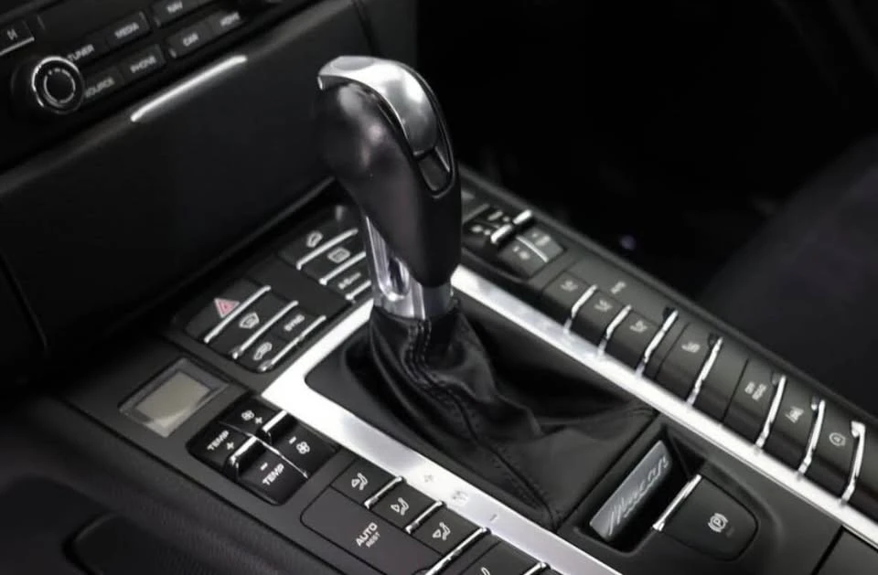 2017 Porsche Macan - Image 4 of 10