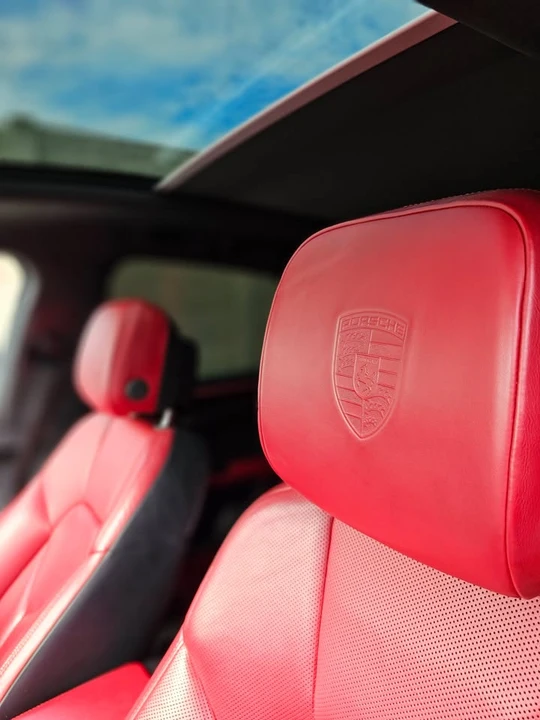2017 Porsche Macan - Image 12 of 15