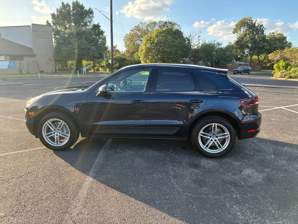2017 Porsche Macan - Image 8 of 20
