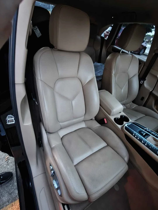 2017 Porsche Macan - Image 12 of 20
