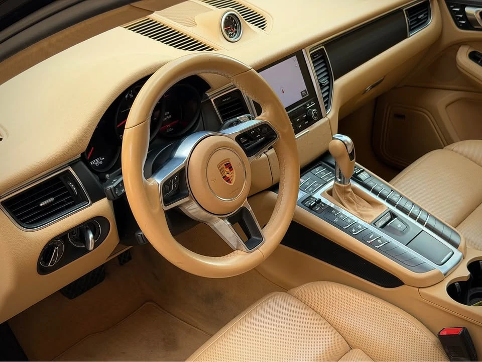 2017 Porsche Macan - Image 6 of 20