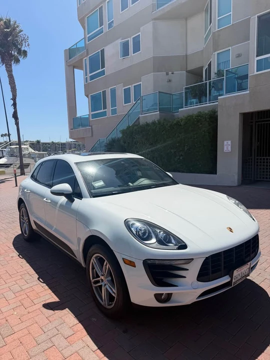 2017 Porsche Macan - Image 5 of 16