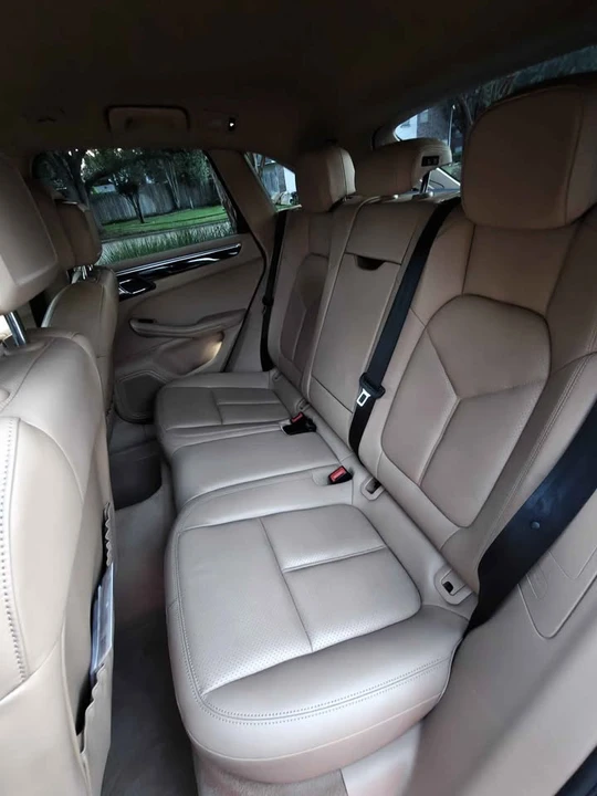 2017 Porsche Macan - Image 14 of 20