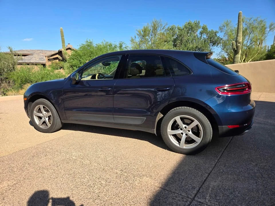 2017 Porsche Macan - Image 3 of 20