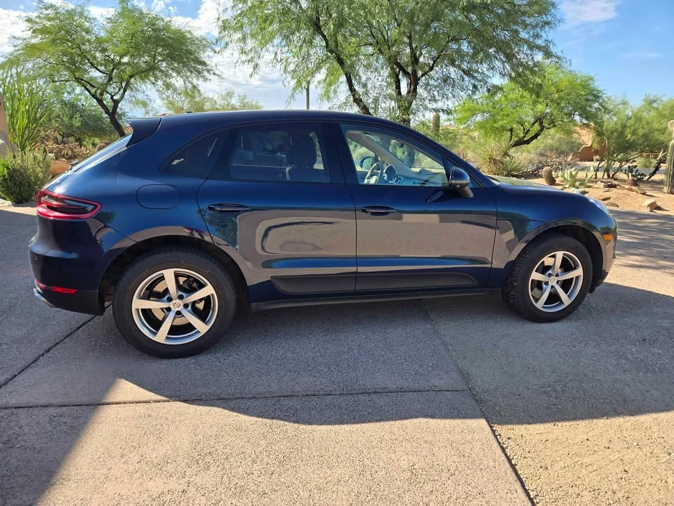 2017 Porsche Macan - Image 8 of 20