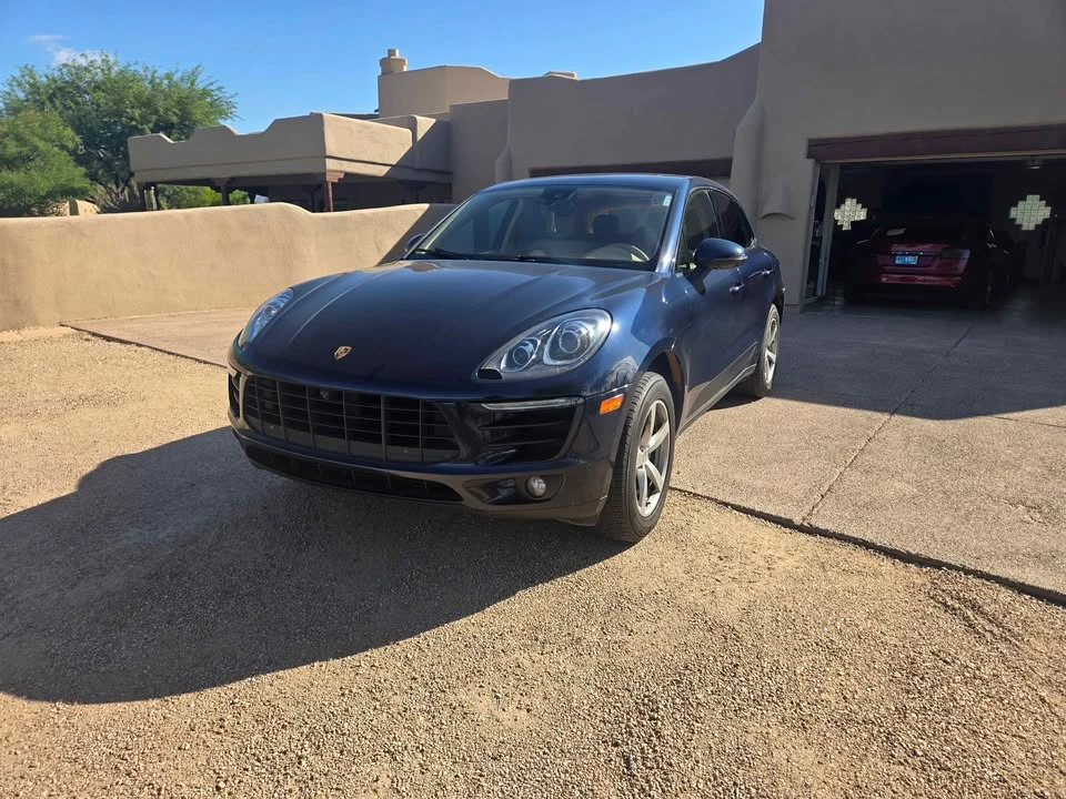 2017 Porsche Macan - Image 10 of 20