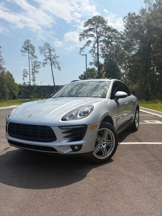 2017 Porsche Macan - Image 8 of 18