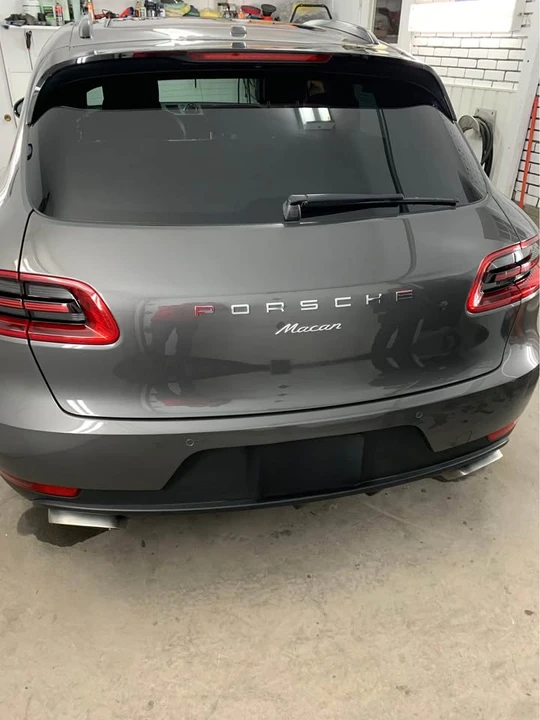 2017 Porsche Macan - Image 2 of 9
