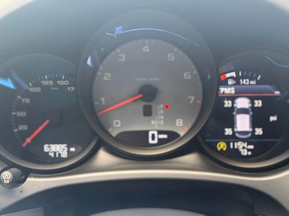 2017 Porsche Macan - Image 18 of 18
