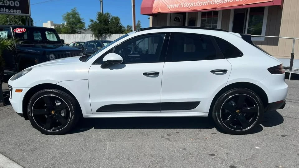 2017 Porsche Macan - Image 4 of 20