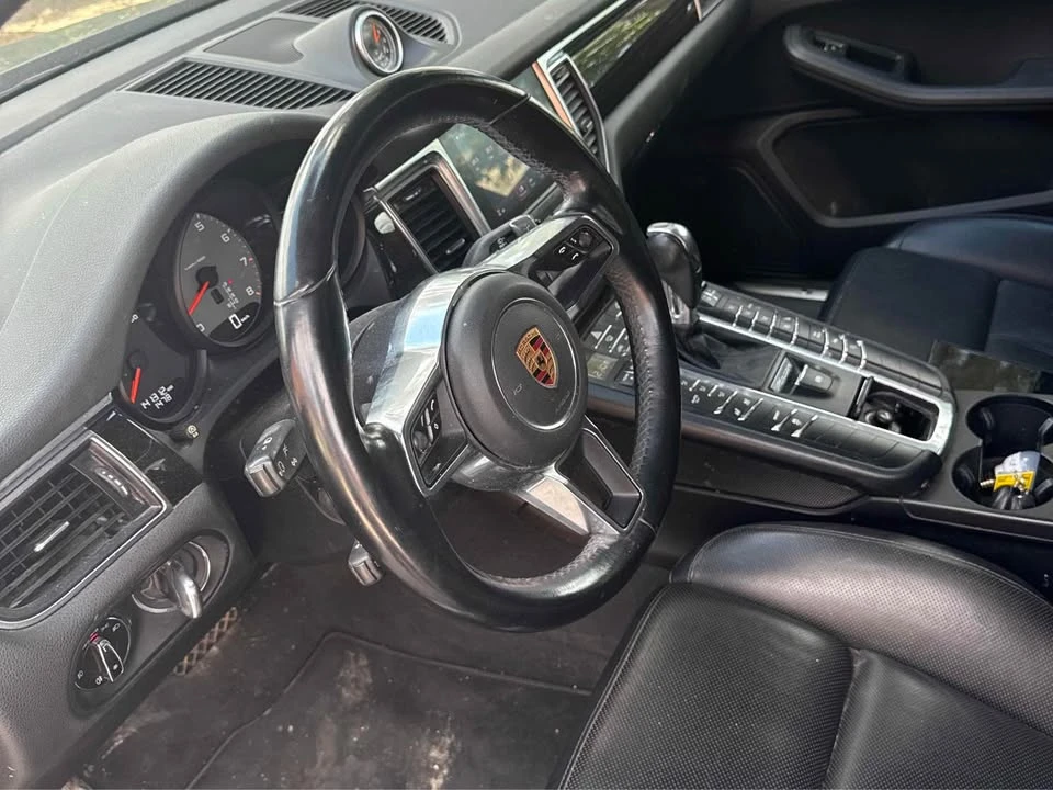 2017 Porsche Macan - Image 5 of 10